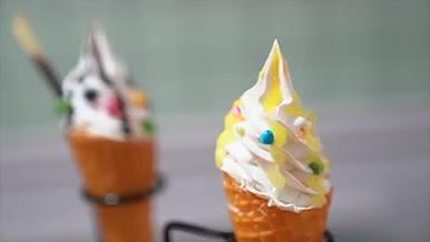 4k实拍夏季解暑美食雪糕冰激凌视频的预览图